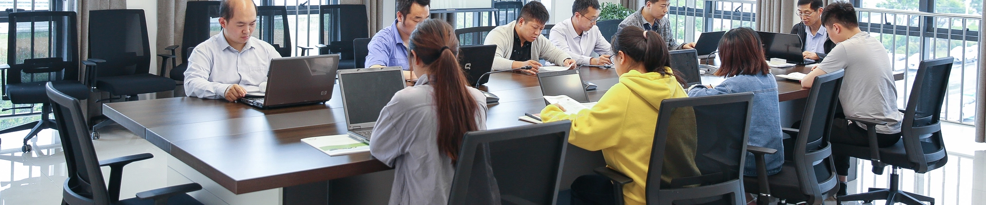 تريد الحصول على مزيد من التفاصيل حول معدات الماشية ؟