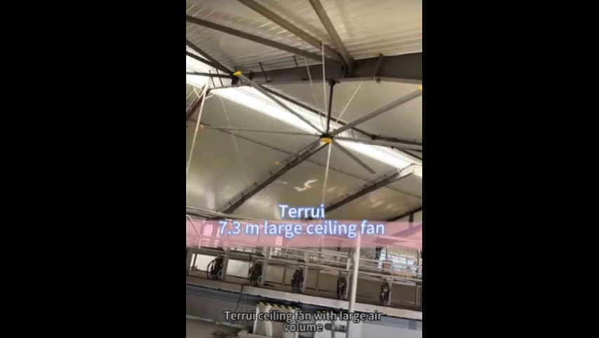 مروحة سقف صناعية كبيرة